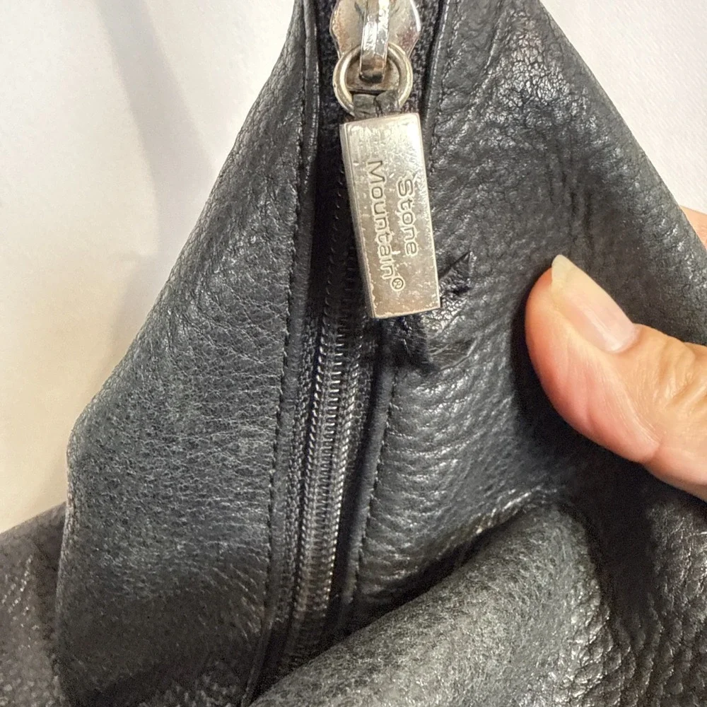 Stone Mountain Leather Crossbody Bag Black Gold Hardware Shoulder Purse